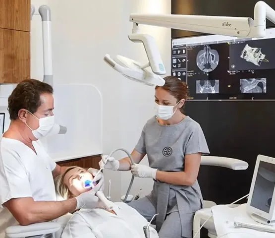 Implant dentaire