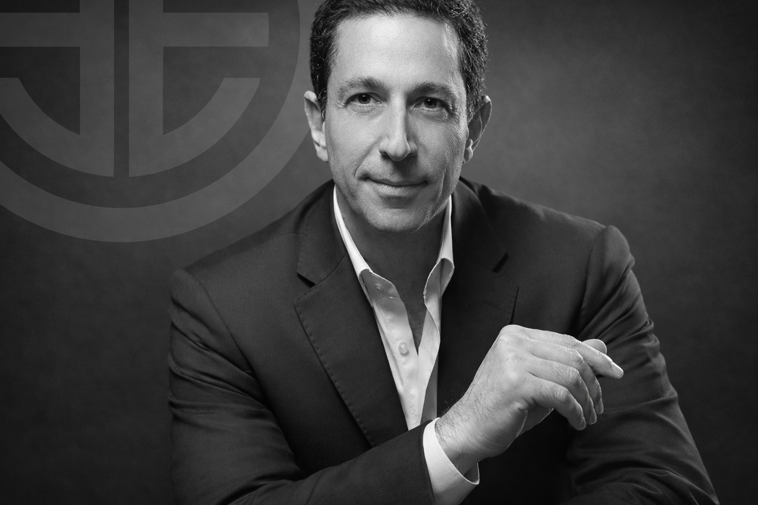 Dr Ari Elhyani, chirurgien-dentiste Paris 16