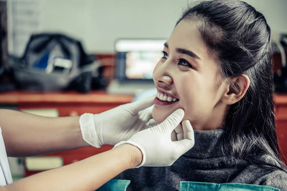 Quelles solutions pour remplacer une seule dent ?
